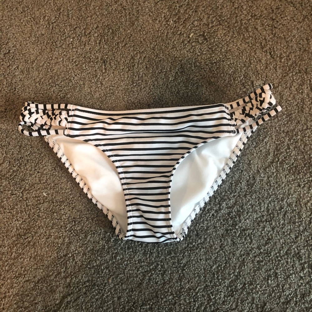 swimsuit bottoms